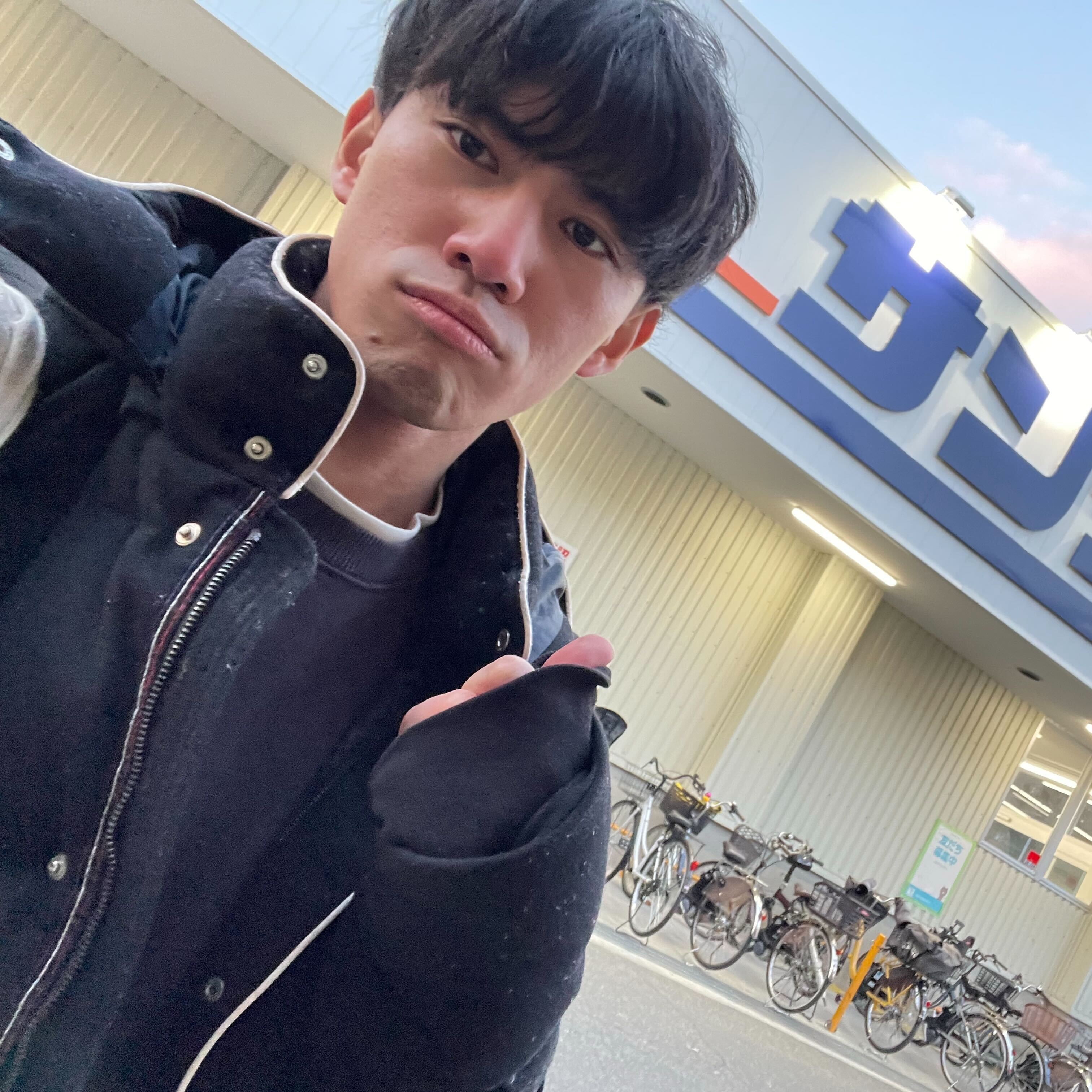 岡崎 真琴